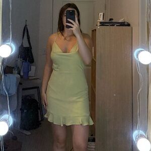 Boutique - Le Lis Light Green Dress